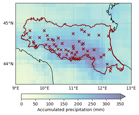 Mappa di MSWEP che mostra le precipitazioni accumulate in 21 giorni a maggio in Emilia Romagna. Le X corrispondono alle stazioni meteorologiche.